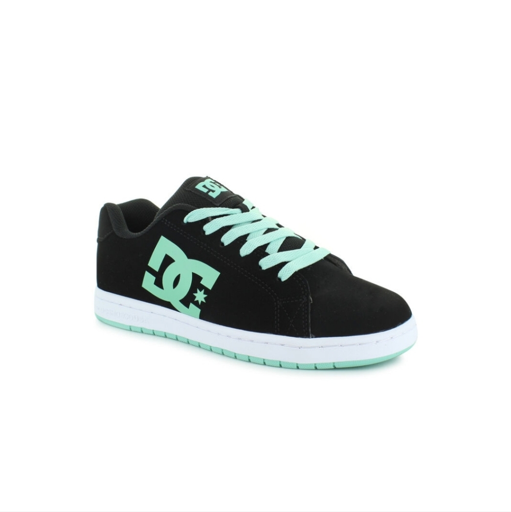 DC Women's Gaveler Low Top Skate Sneakers Size 8.5